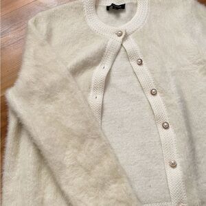 Chic Cream Cardigan Sweater